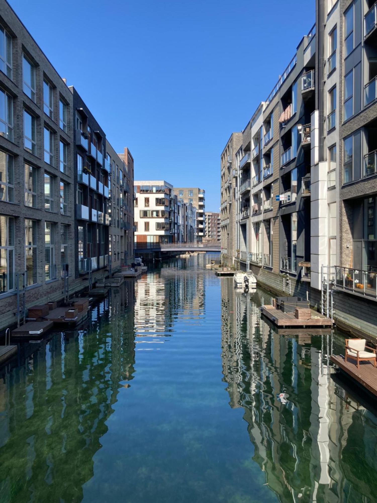 With Canal View Appartement